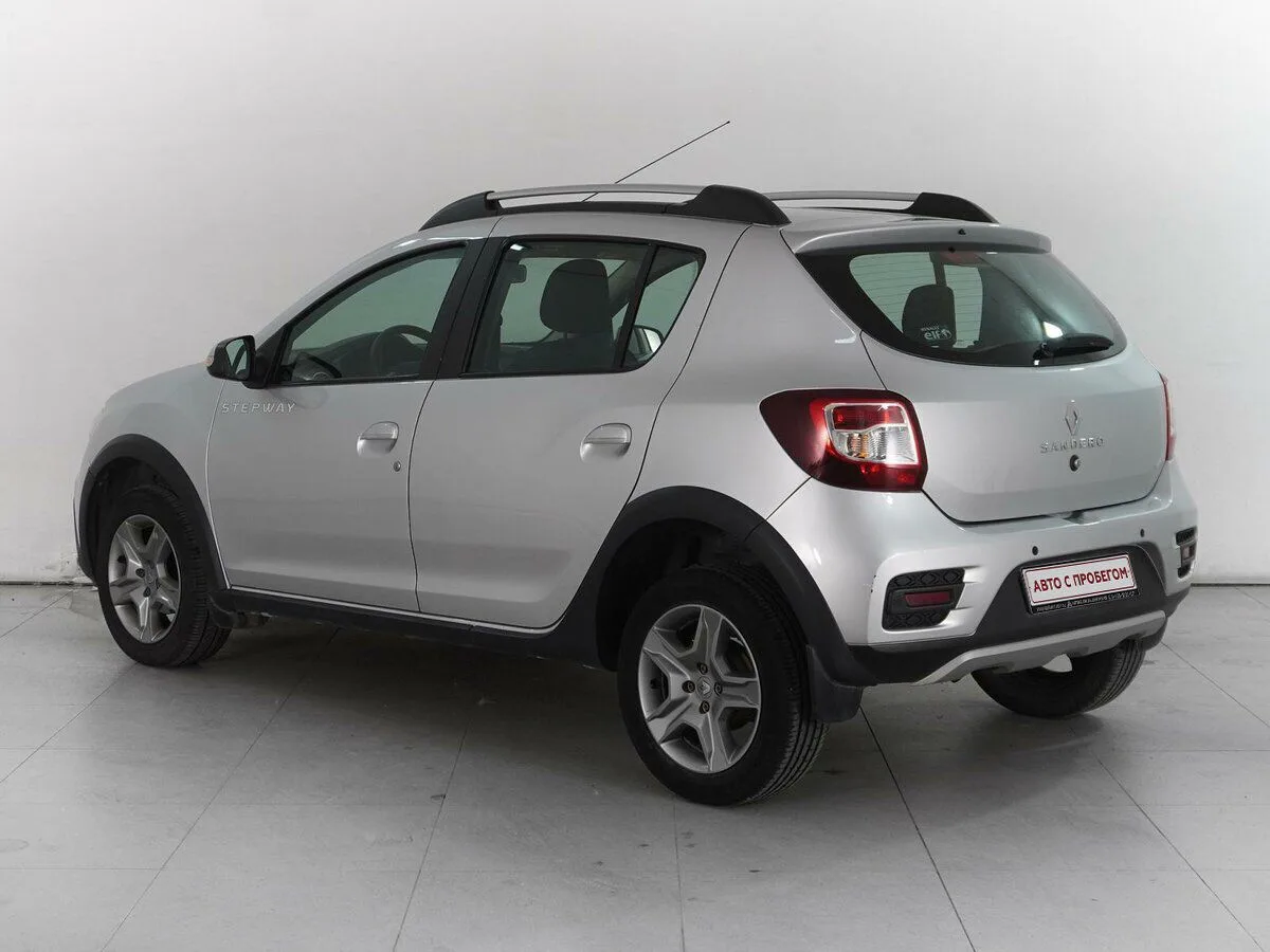Renault Sandero II Рестайлинг · Stepway Life — фото 3