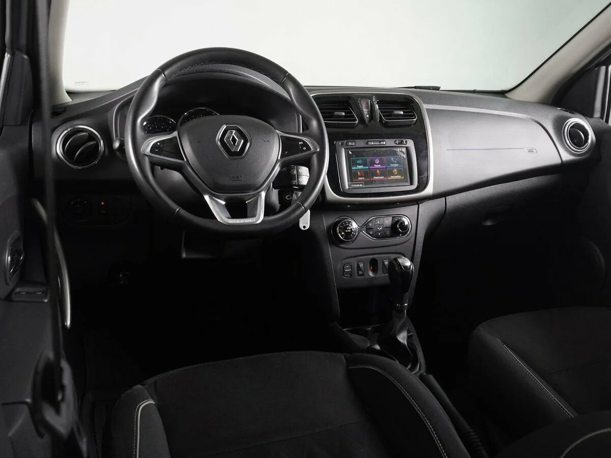 Renault Sandero II Рестайлинг · Stepway Life — фото 5