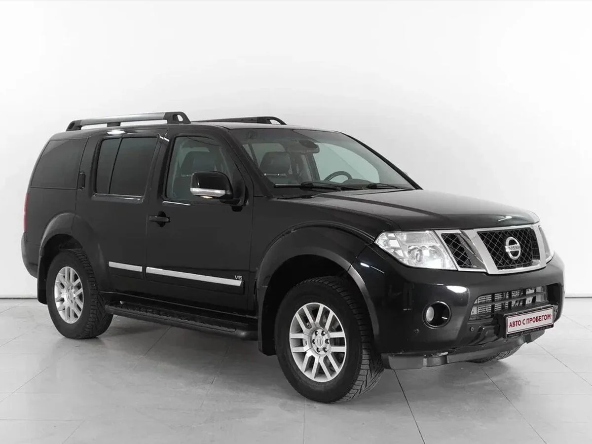 Nissan Pathfinder III Рестайлинг · LE