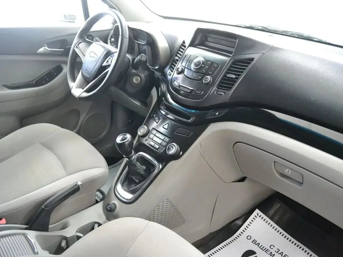 Chevrolet Orlando I · LS — фото 5