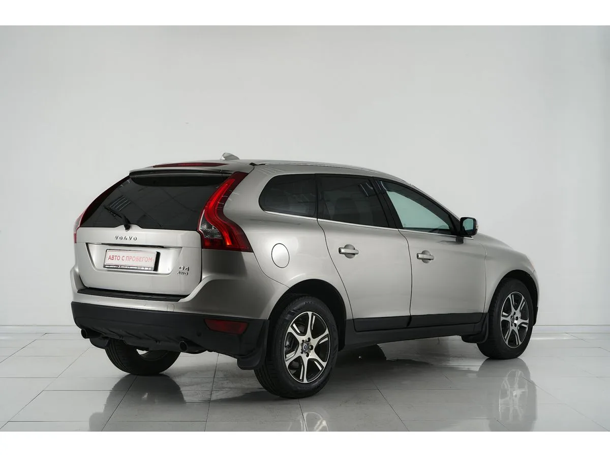 Volvo XC60 I Рестайлинг — фото 5