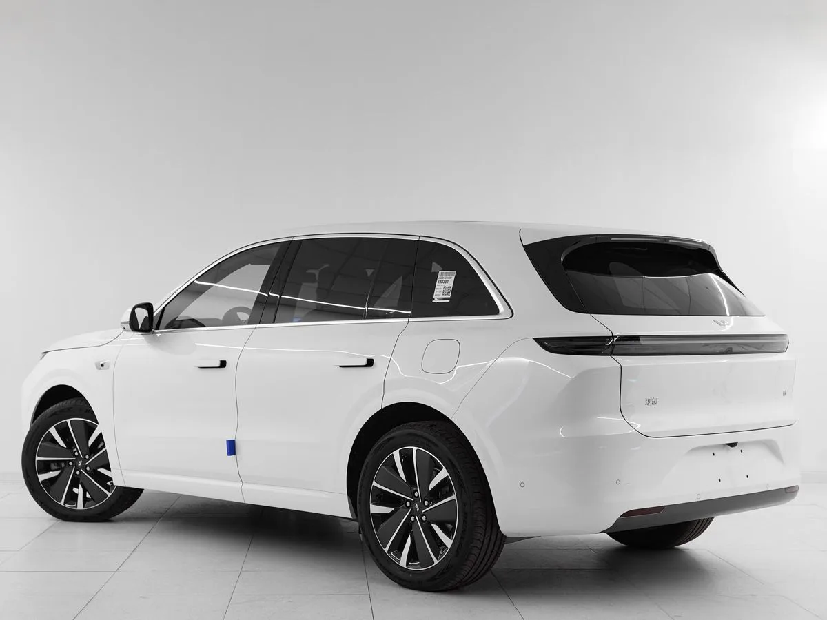 Li Auto (Lixiang) L6 I · Max (2025) — фото 4