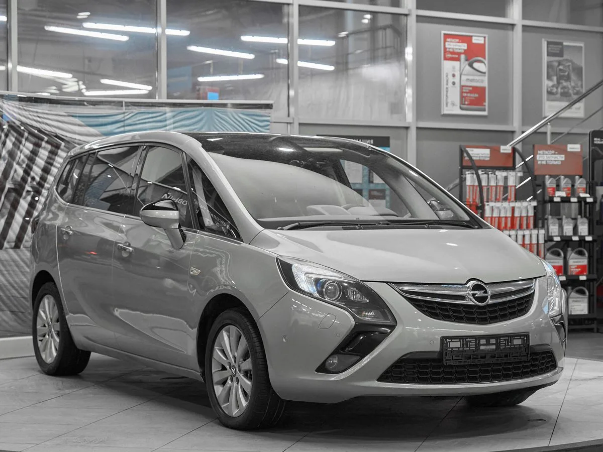 Opel Zafira C · Cosmo — фото 3