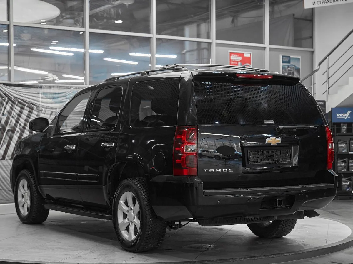 Chevrolet Tahoe III — фото 4