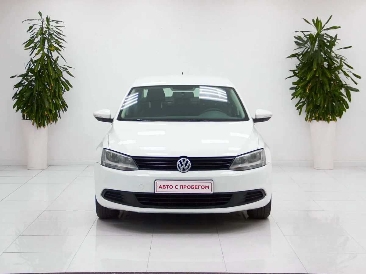 Volkswagen Jetta VI Рестайлинг — фото 2