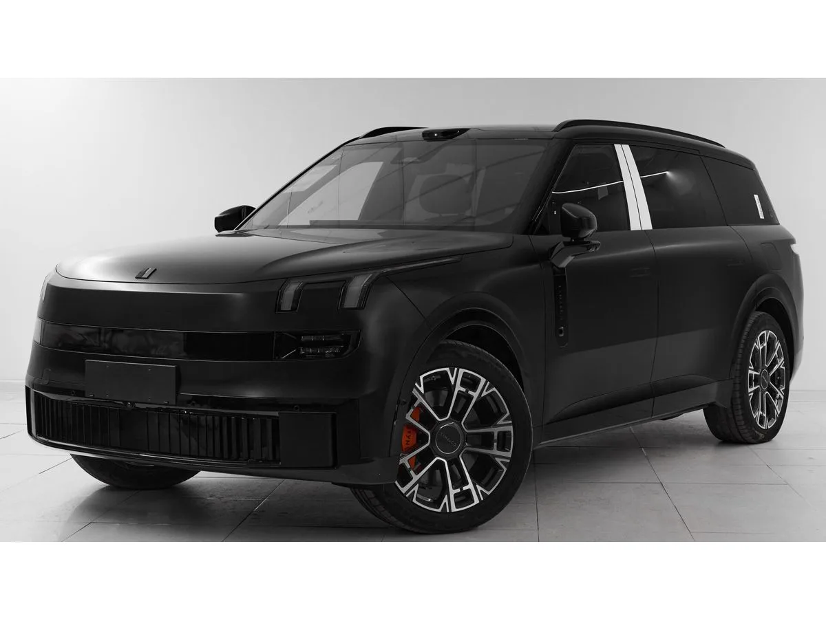 Lynk & Co 900 Ultra (6 seats)