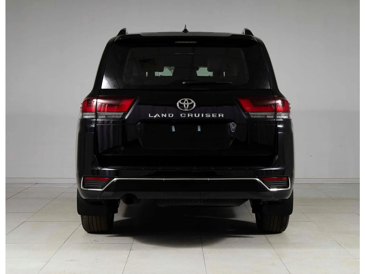 Toyota Land Cruiser 300 Series — фото 5