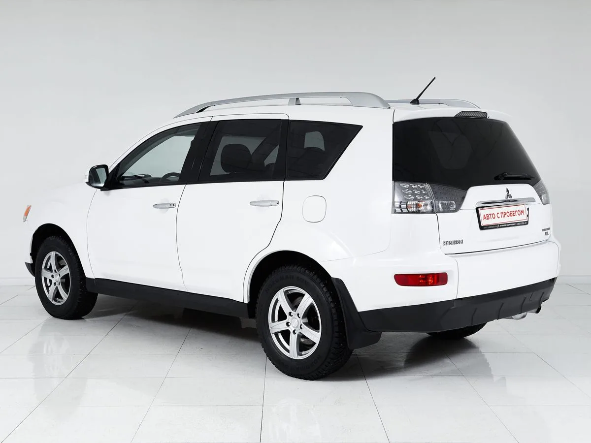 Mitsubishi Outlander II Рестайлинг · Ultimate — фото 4