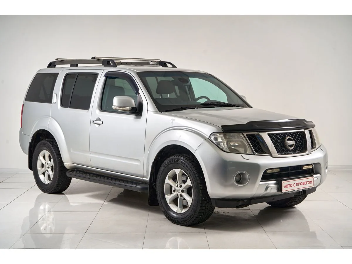 Nissan Pathfinder III Рестайлинг — фото 3