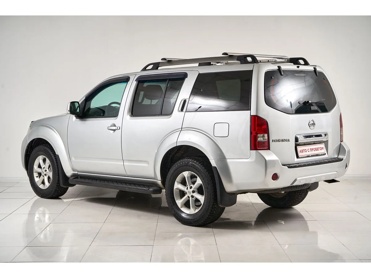 Nissan Pathfinder III Рестайлинг — фото 5