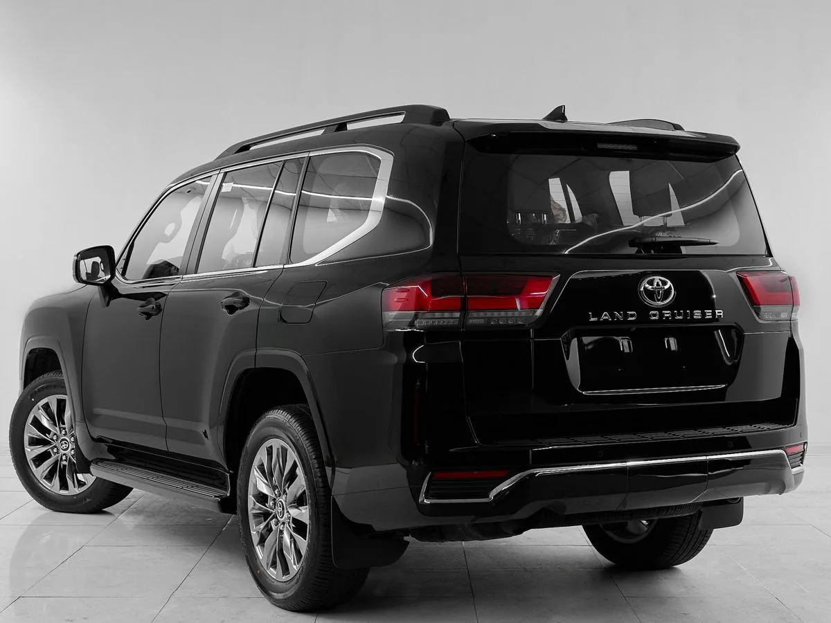 Toyota Land Cruiser 300 Series — фото 4