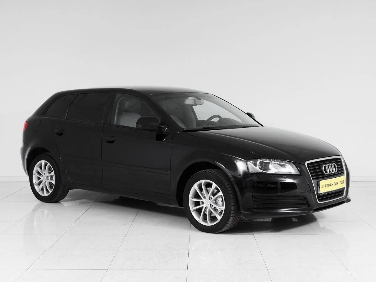 Audi A3 II (8P) Рестайлинг 2 · Ambiente — фото 3
