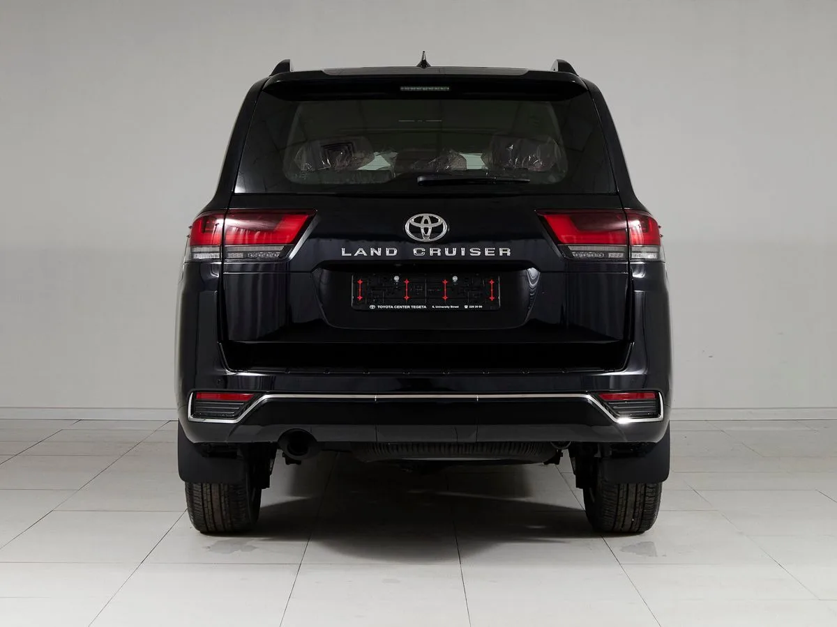 Toyota Land Cruiser 300 Series — фото 5
