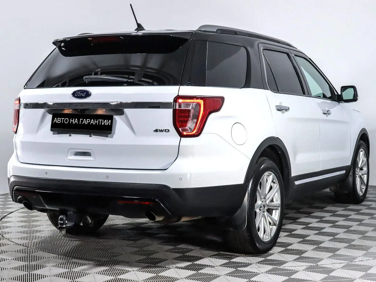 Ford Explorer V Рестайлинг · XLT — фото 3