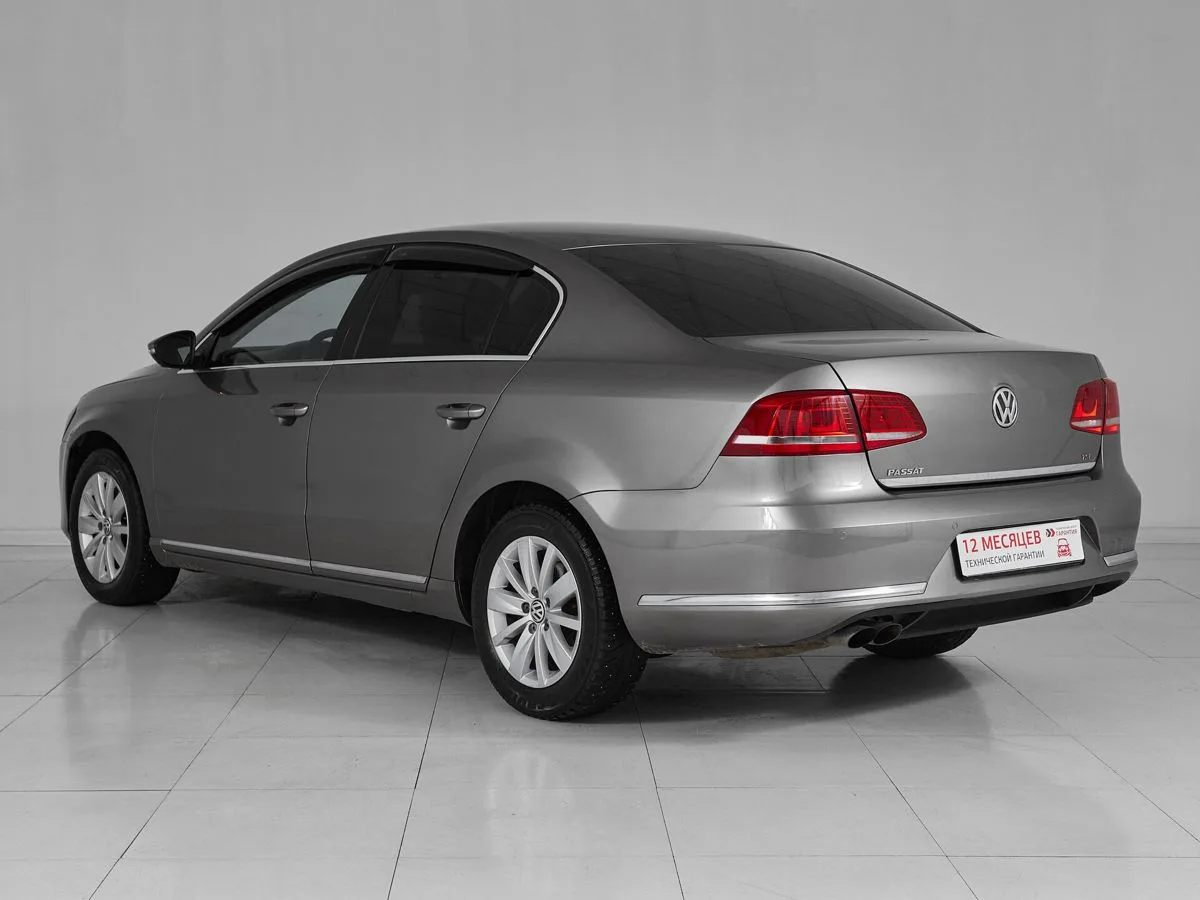 Volkswagen Passat B7 · Highline — фото 4