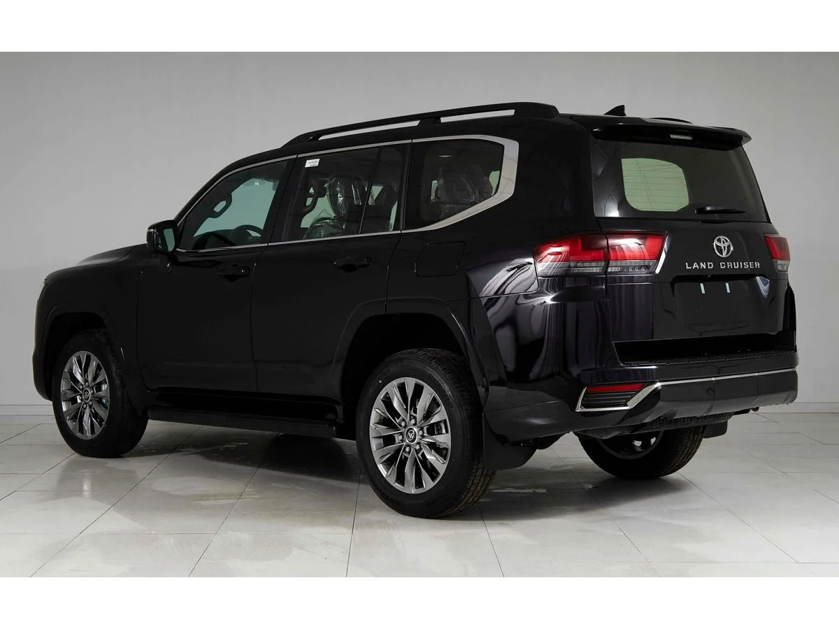 Toyota Land Cruiser 300 Series — фото 4