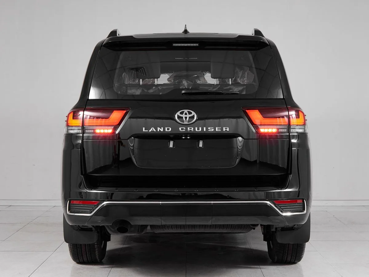 Toyota Land Cruiser 300 Series — фото 5