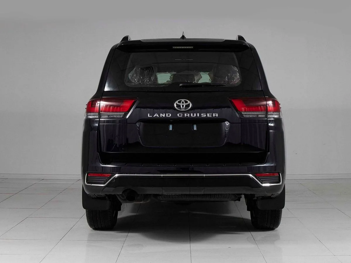 Toyota Land Cruiser 300 Series — фото 5
