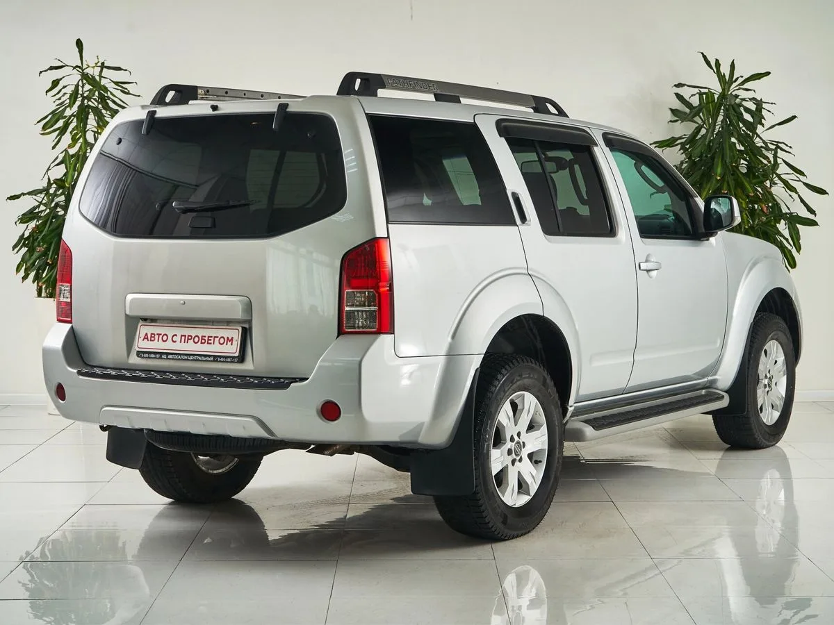 Nissan Pathfinder III — фото 5