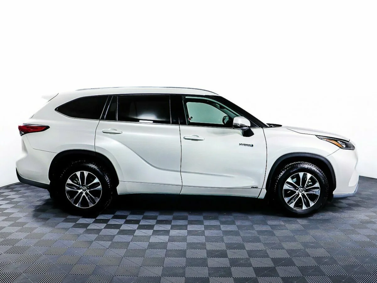 Toyota Highlander IV (XU70) · Limited — фото 3
