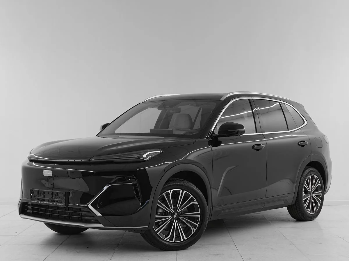 Geely EX5 Гибрид Макс EM-i