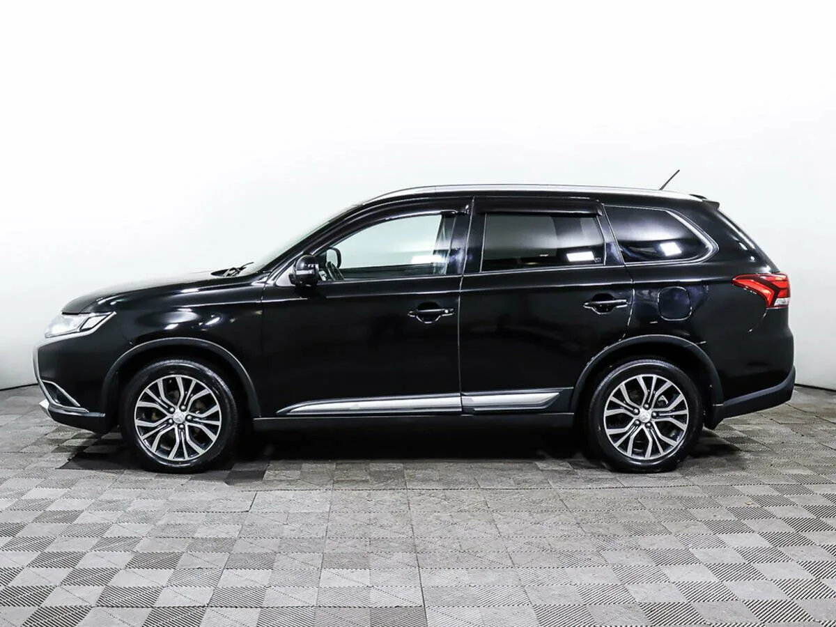 Mitsubishi Outlander III Рестайлинг 2 · Invite — фото 3