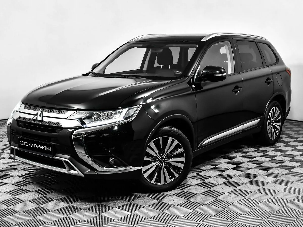 Mitsubishi Outlander III Рестайлинг 3 · Inform
