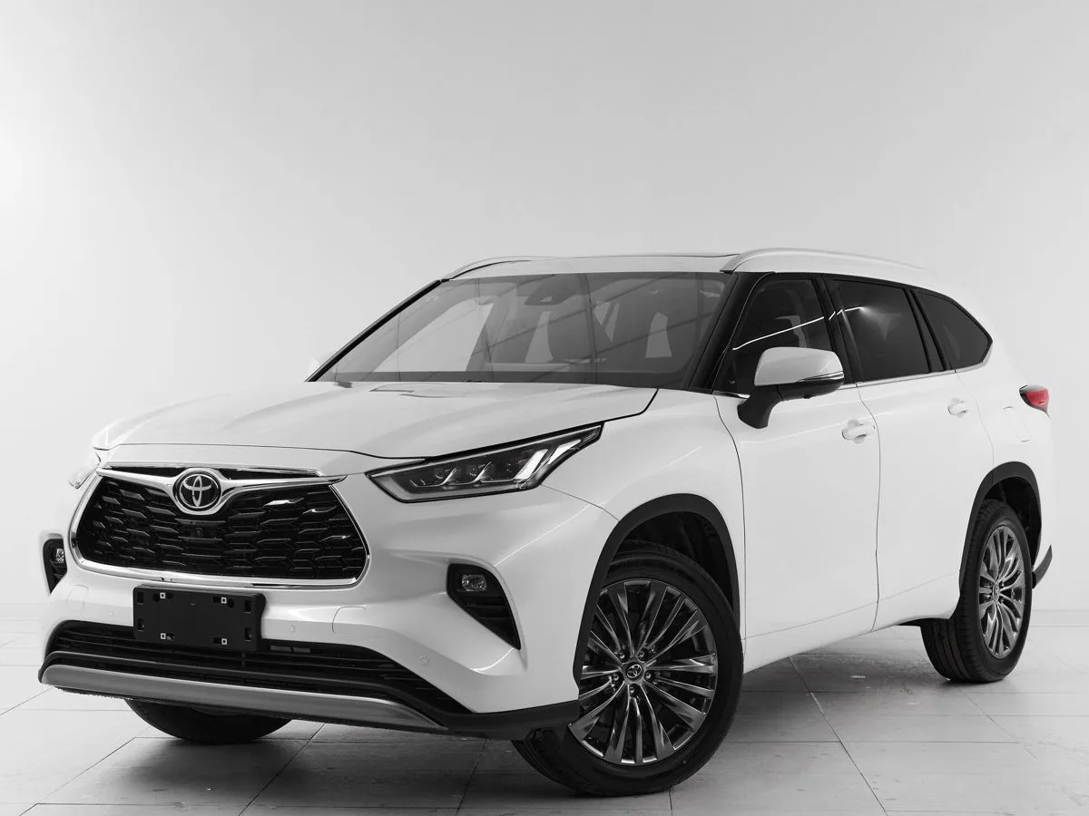 Toyota Highlander IV (XU70) · Luxury
