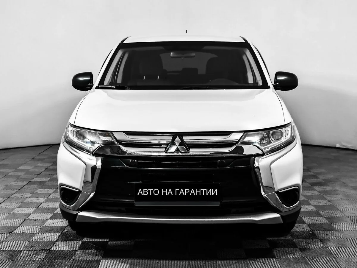 Mitsubishi Outlander III Рестайлинг 2 · Inform — фото 2