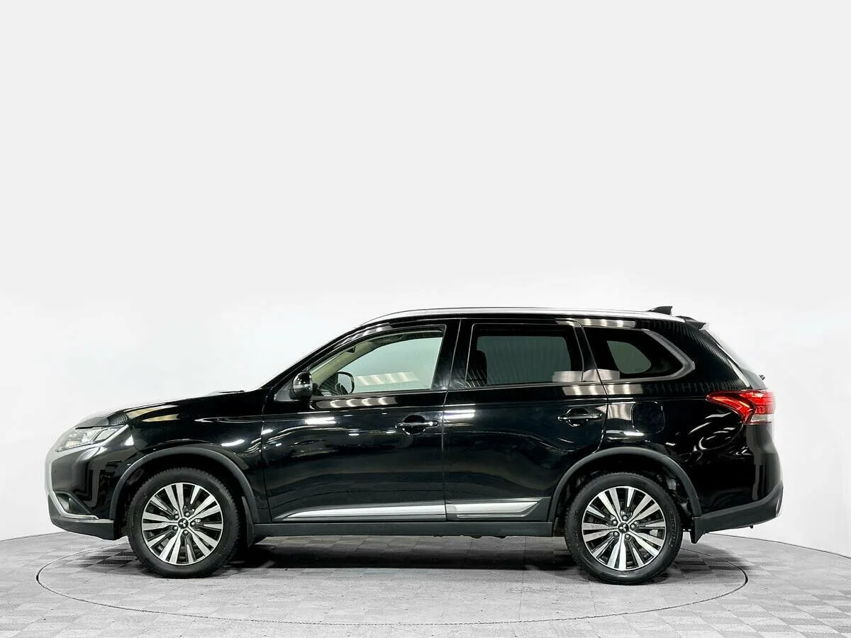 Mitsubishi Outlander III Рестайлинг 3 · Invite (2018-2021) — фото 3