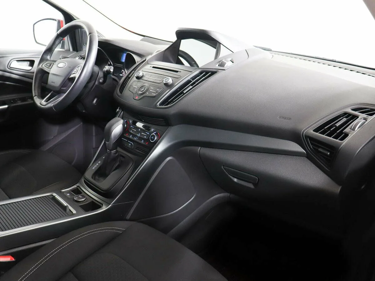 Ford Kuga II Рестайлинг · Trend (2017) — фото 5