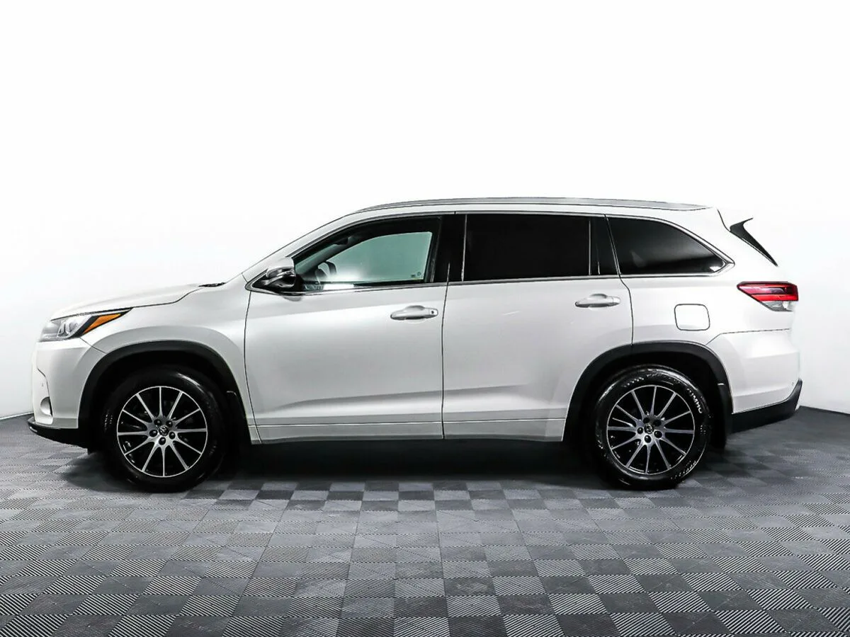 Toyota Highlander III (XU50) Рестайлинг · Элеганс — фото 3