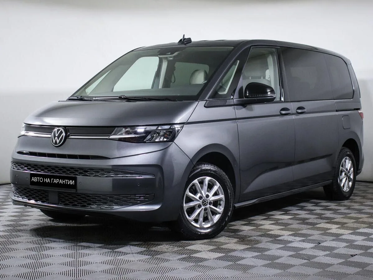 Volkswagen Multivan T7 · Life