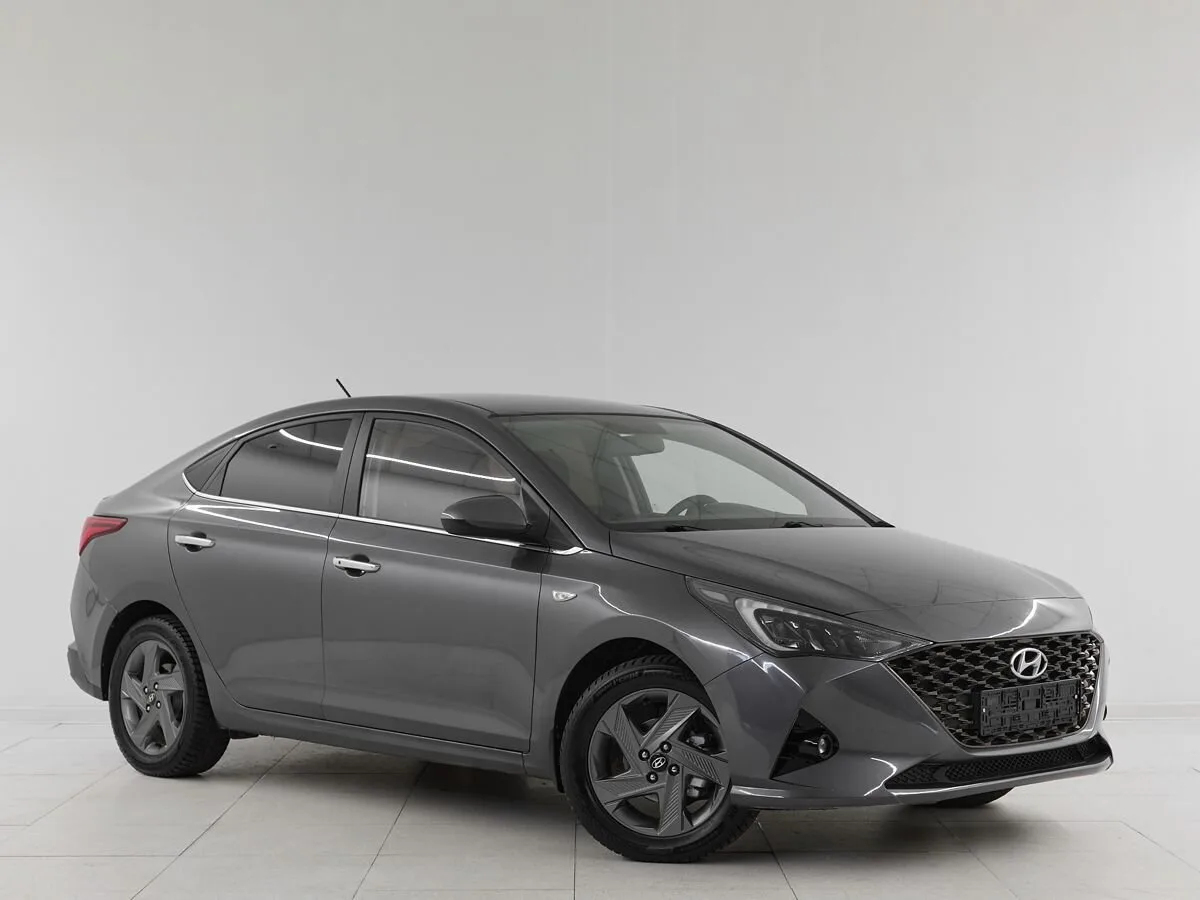 Hyundai Solaris II Рестайлинг · Elegance + Prestige + Пакет Safety с Яндекс.Авто — фото 3