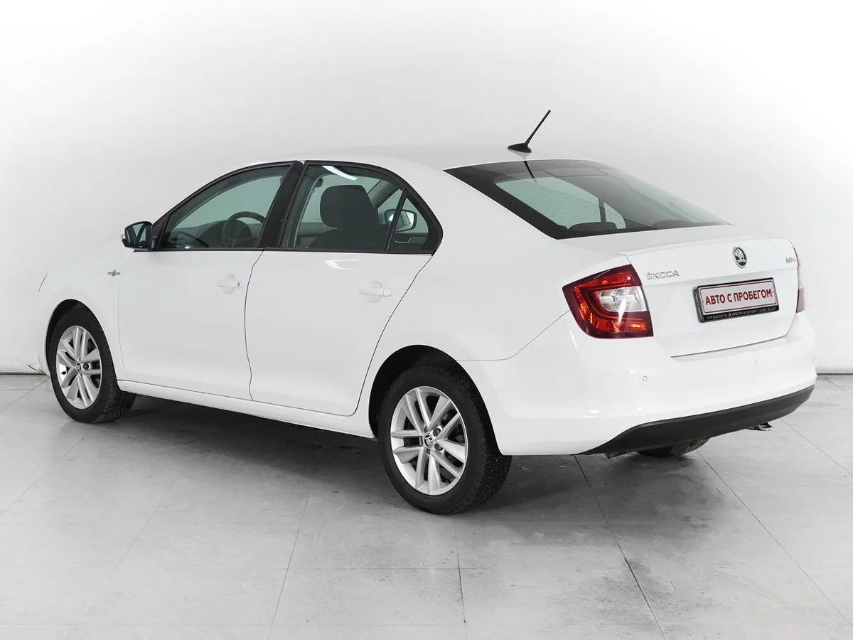 Skoda Rapid I Рестайлинг — фото 3