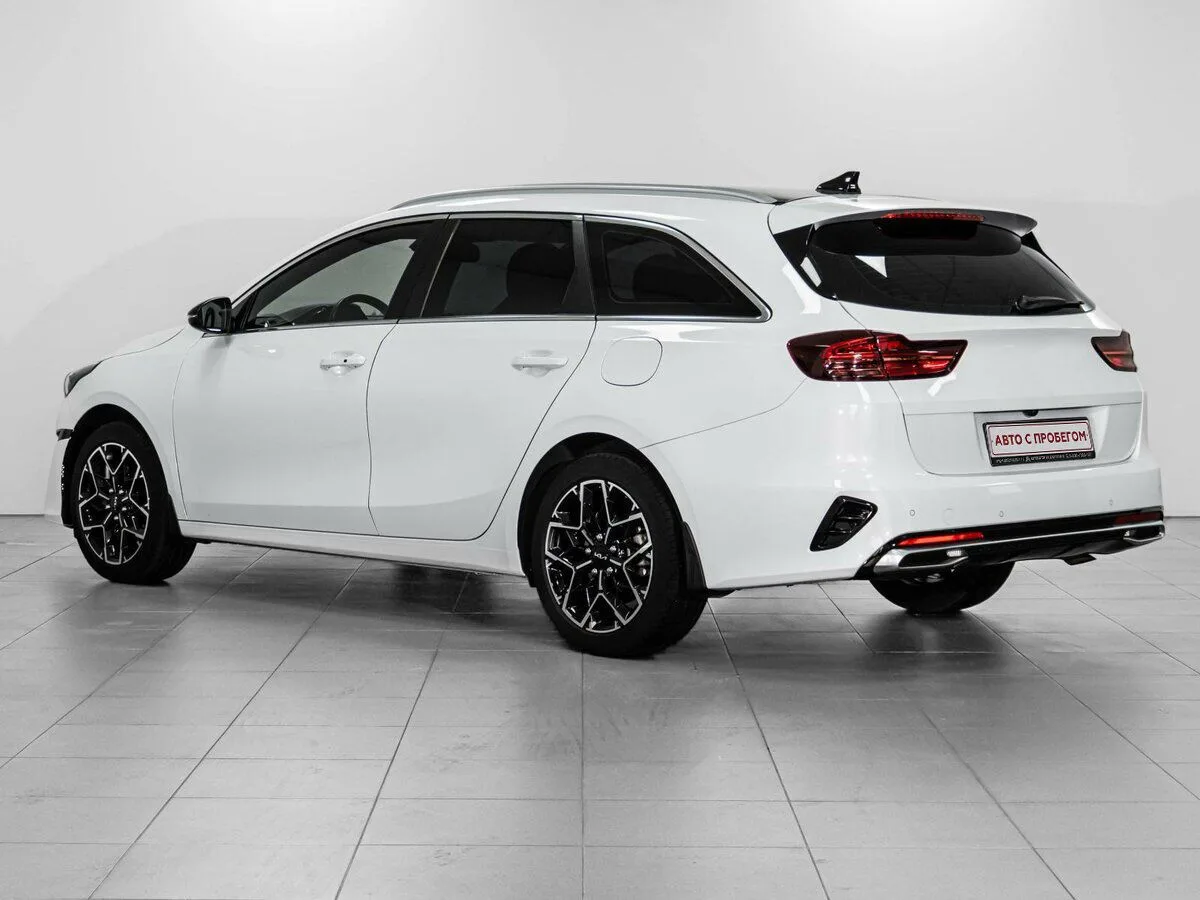 Kia Ceed III Рестайлинг · GT Line — фото 3