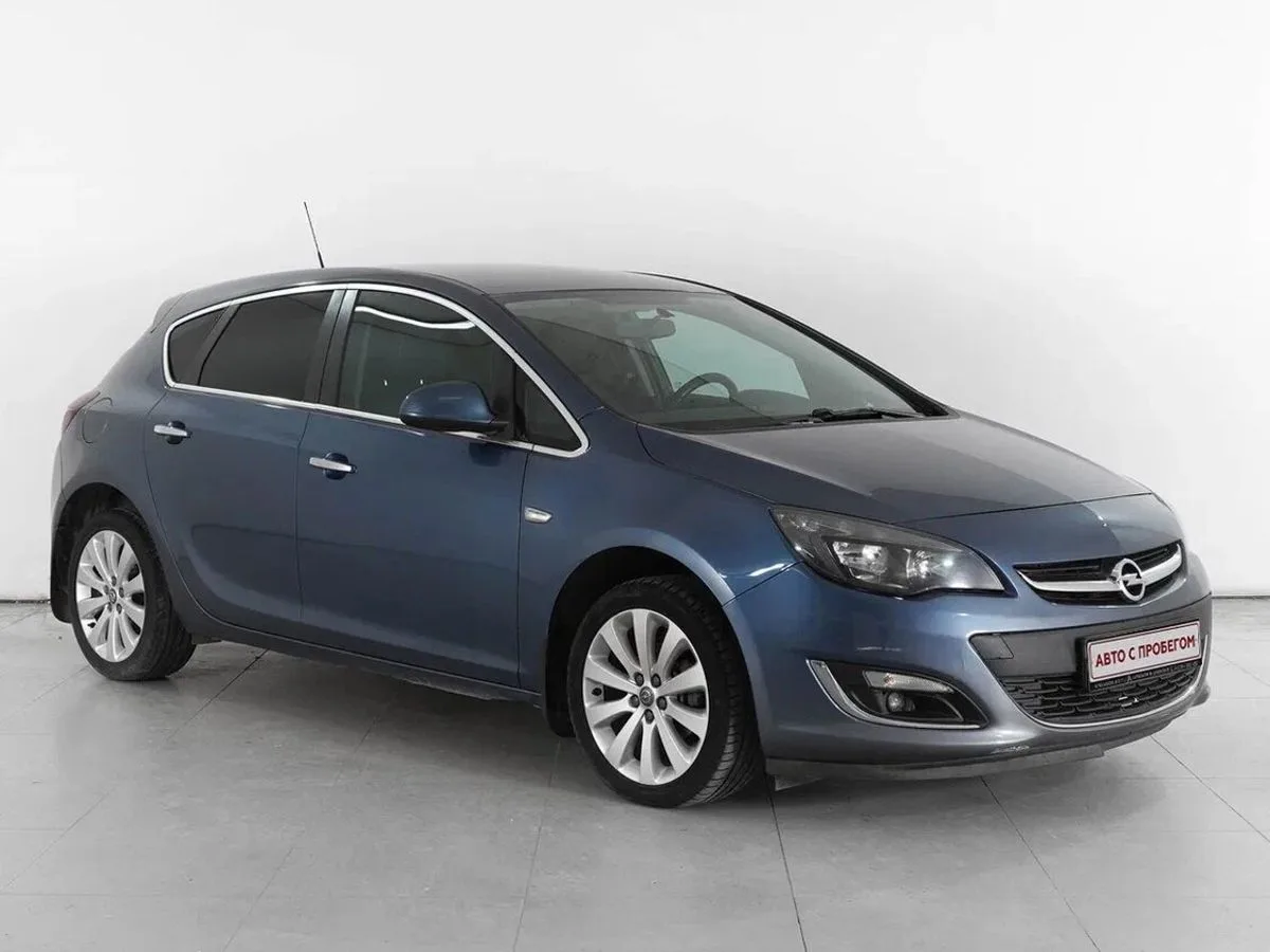 Opel Astra J Рестайлинг · Cosmo