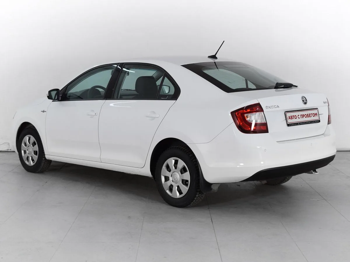 Skoda Rapid I Рестайлинг — фото 3
