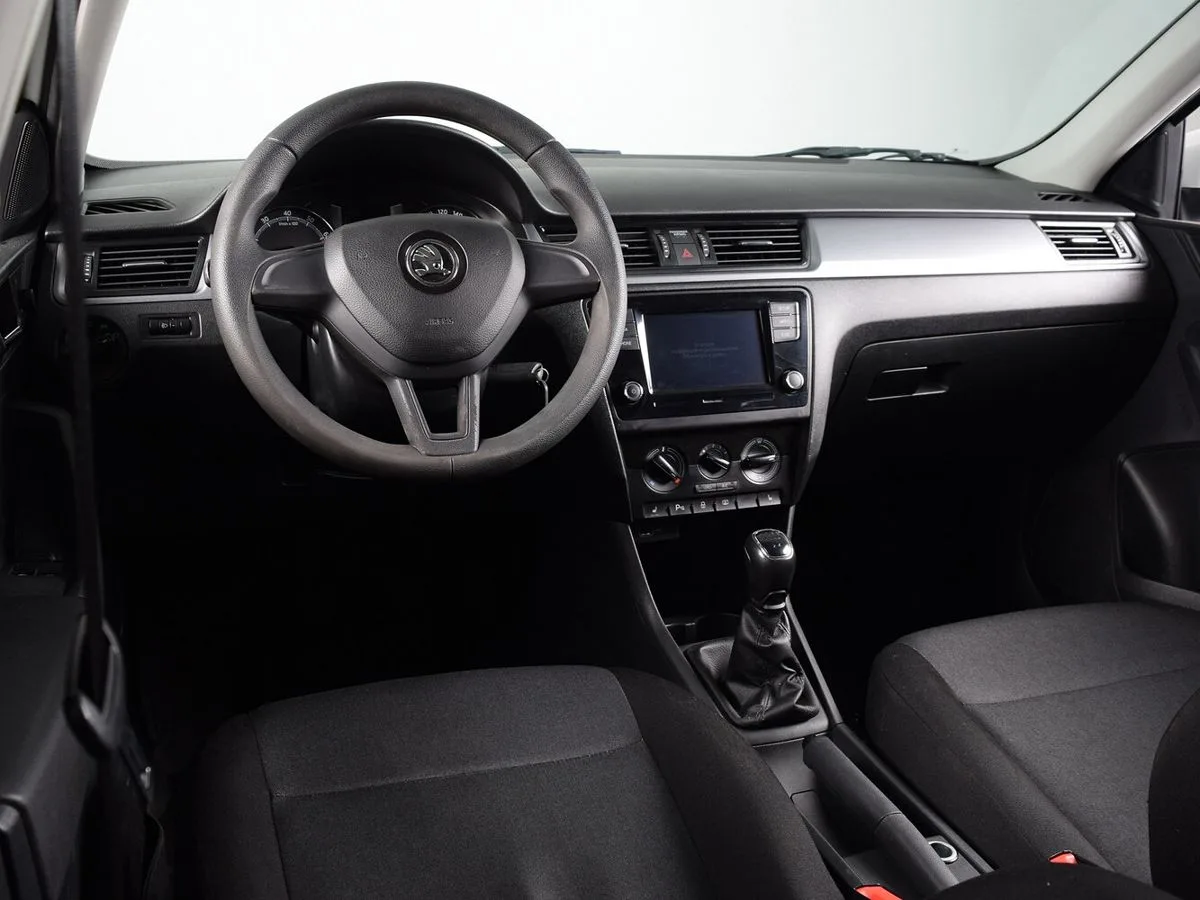 Skoda Rapid I Рестайлинг — фото 5