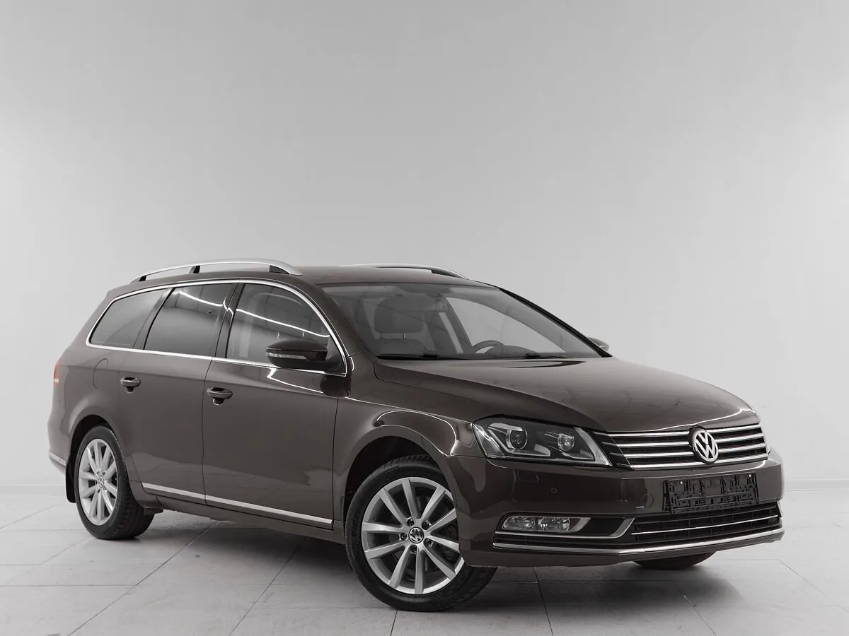 Volkswagen Passat B7 · Highline — фото 3