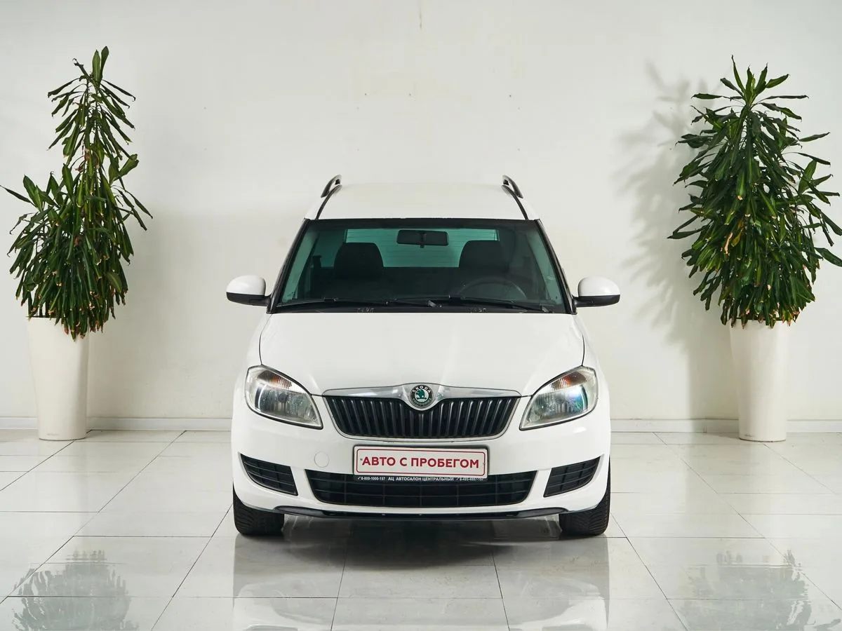 Skoda Roomster I Рестайлинг — фото 2