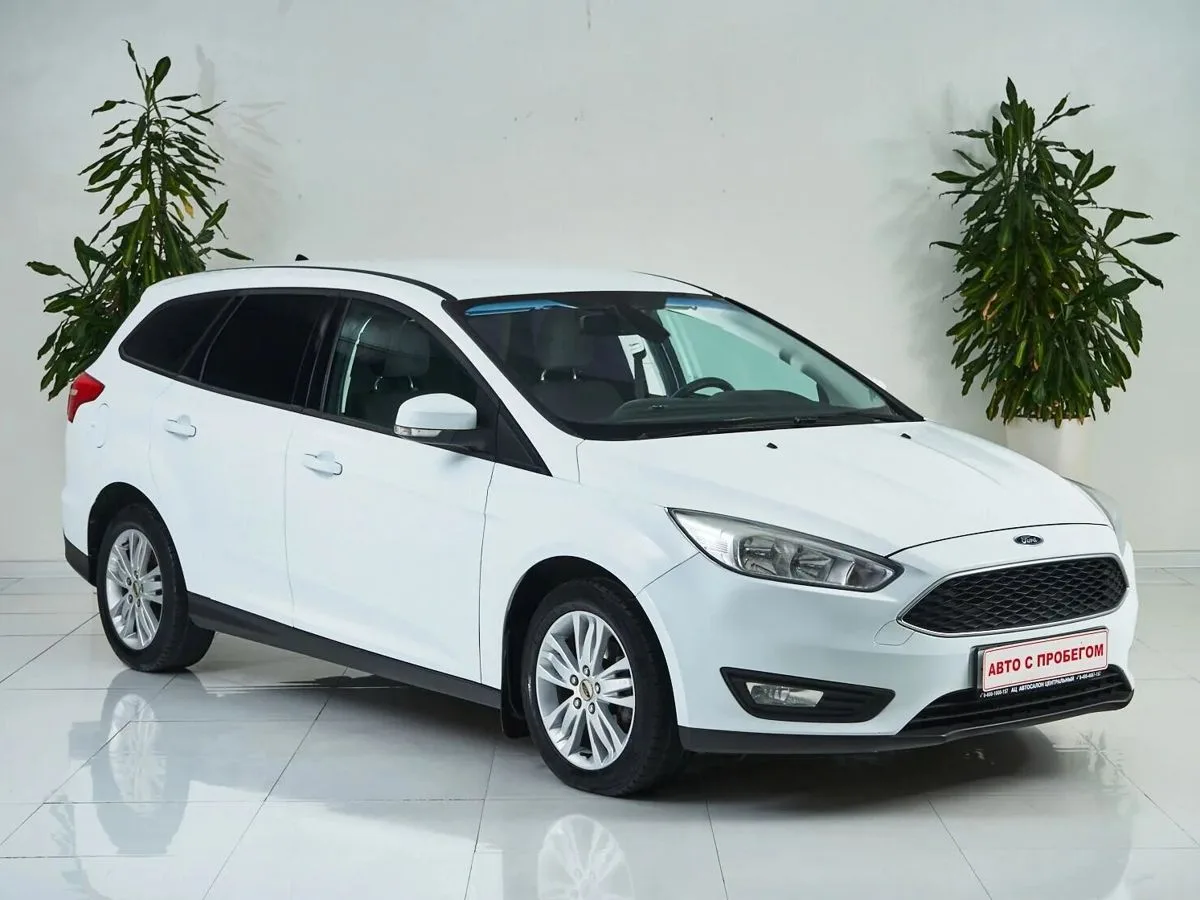 Ford Focus III Рестайлинг · Titanium — фото 3