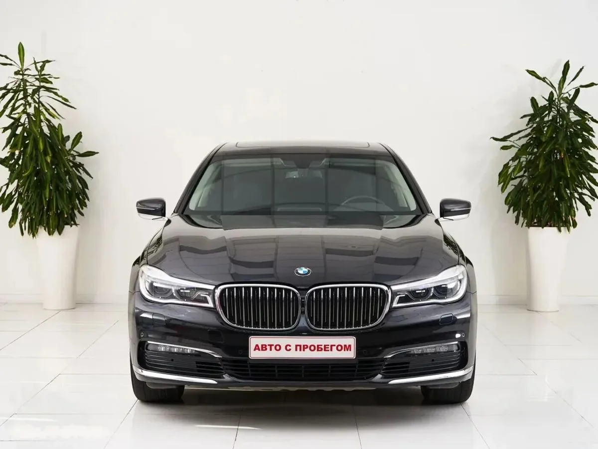 BMW 7 серии VI (G11/G12) · 730Ld xDrive — фото 2