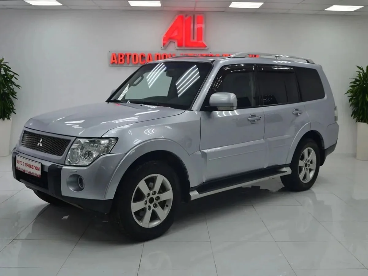 Mitsubishi Pajero IV · Ultimate