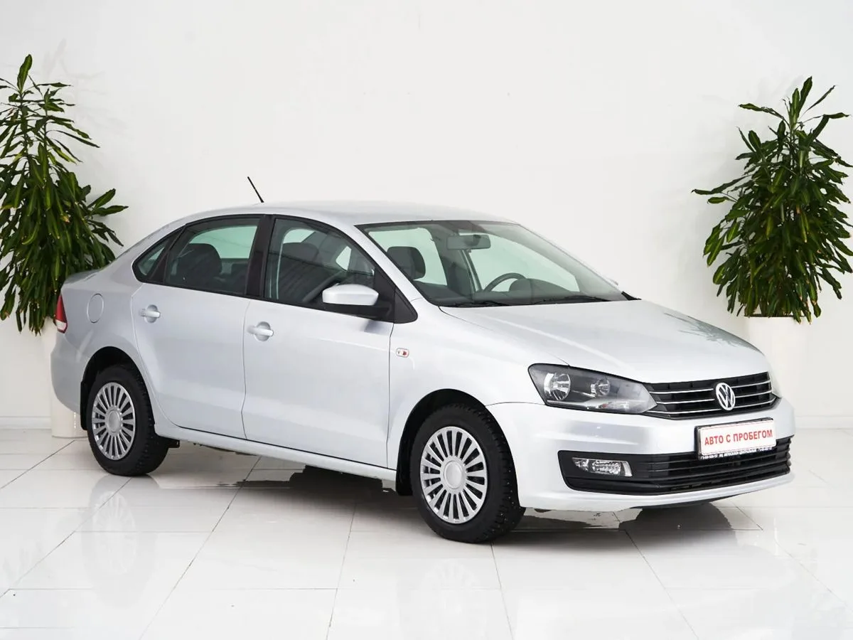 Volkswagen Polo V Рестайлинг — фото 3