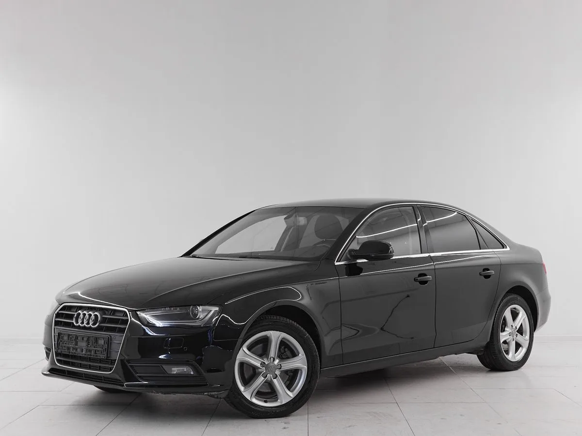 Audi A4 IV (B8) Рестайлинг · Базовая