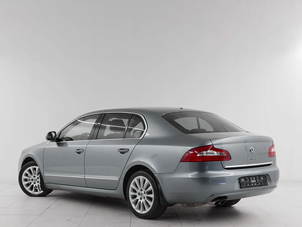 Skoda Superb II — фото 4