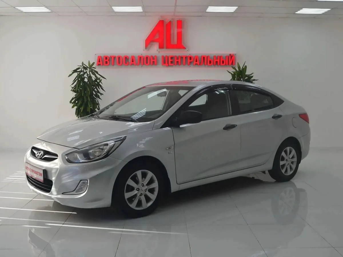 Hyundai Solaris I · Family
