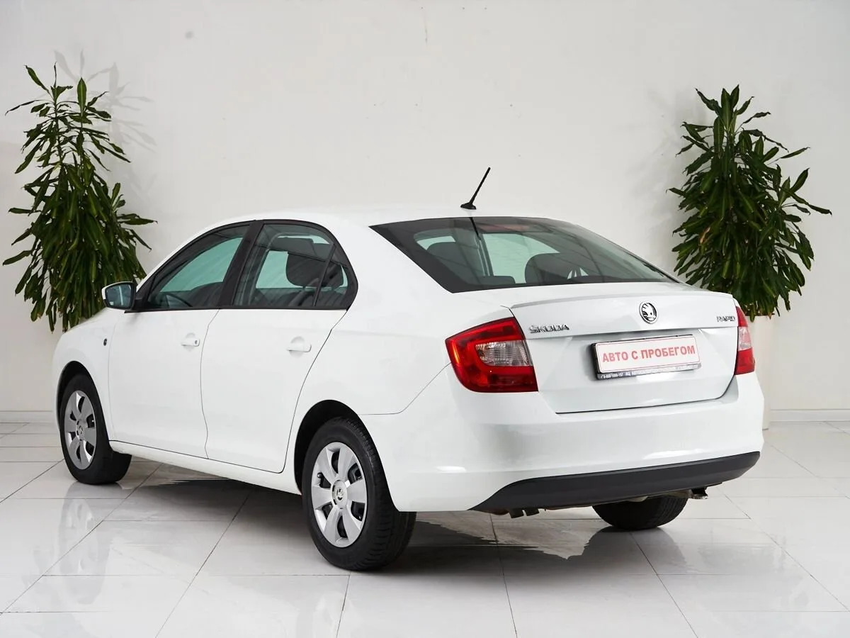 Skoda Rapid I — фото 4