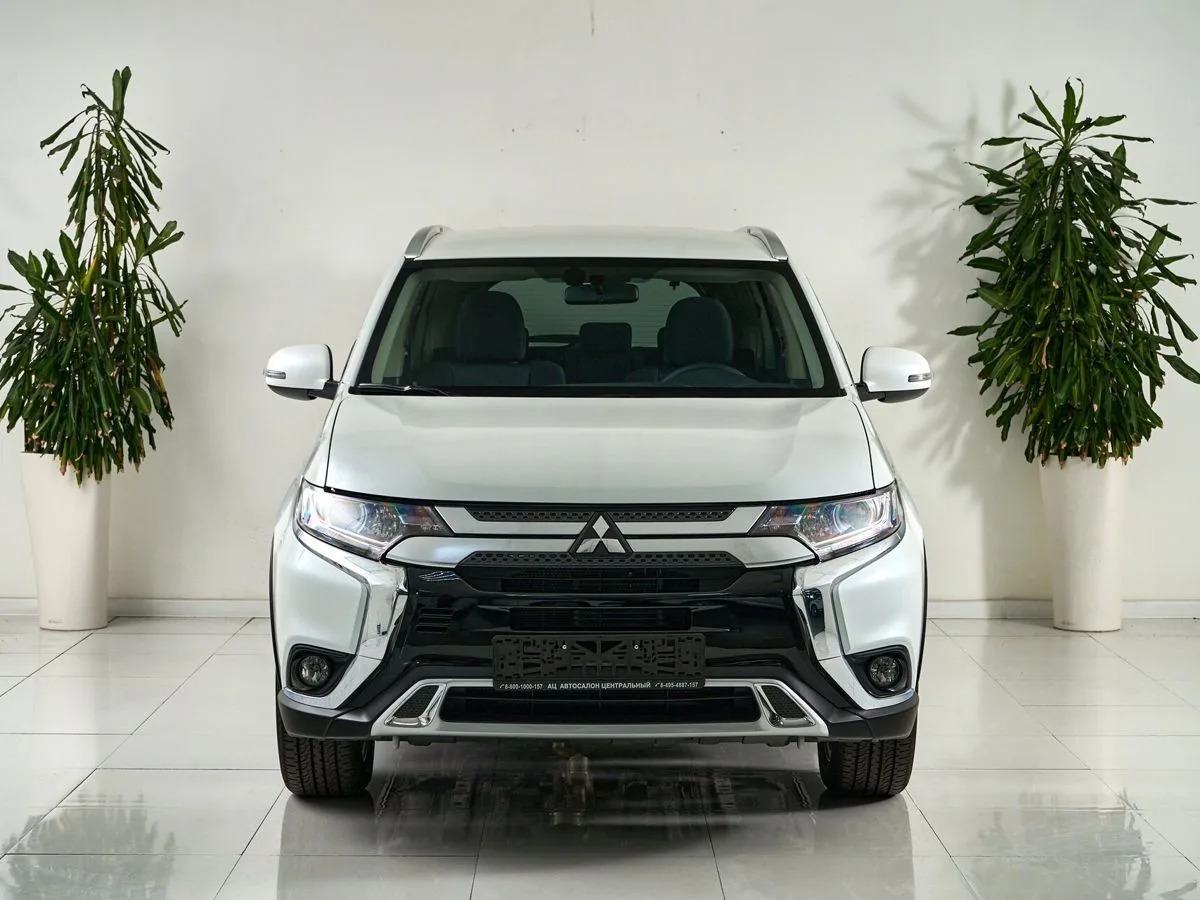 Mitsubishi Outlander III Рестайлинг 3 — фото 2